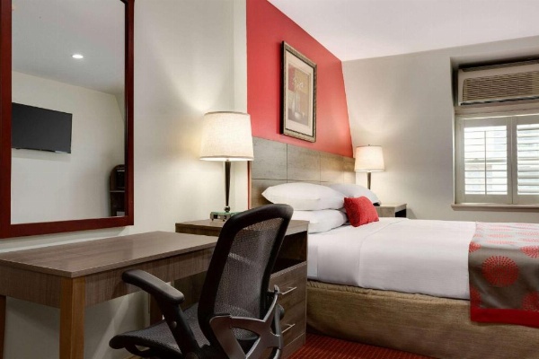 Ramada by Wyndham Oakland Downtown City Center image 10