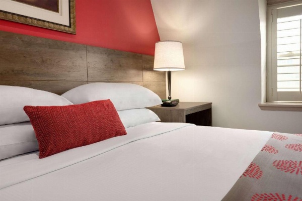 Ramada by Wyndham Oakland Downtown City Center image 11